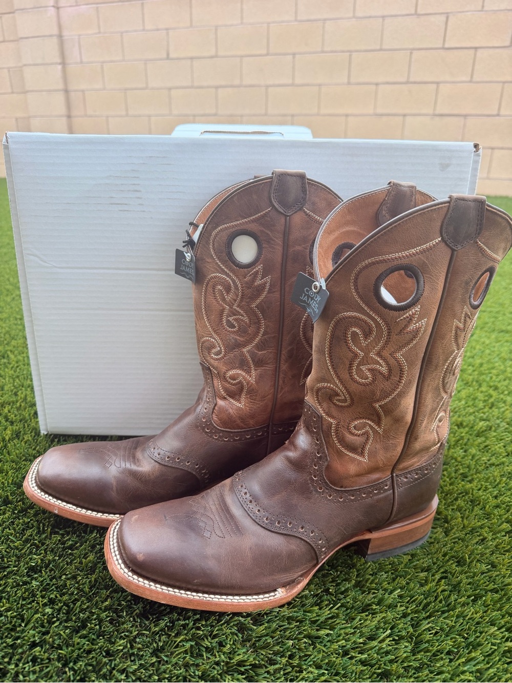 Cody James Brown Two-Tone Western Pull-On Boots - Picture 6 of 6